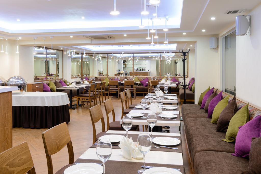 Apart Hotel 92/2 Karaganda Exterior photo