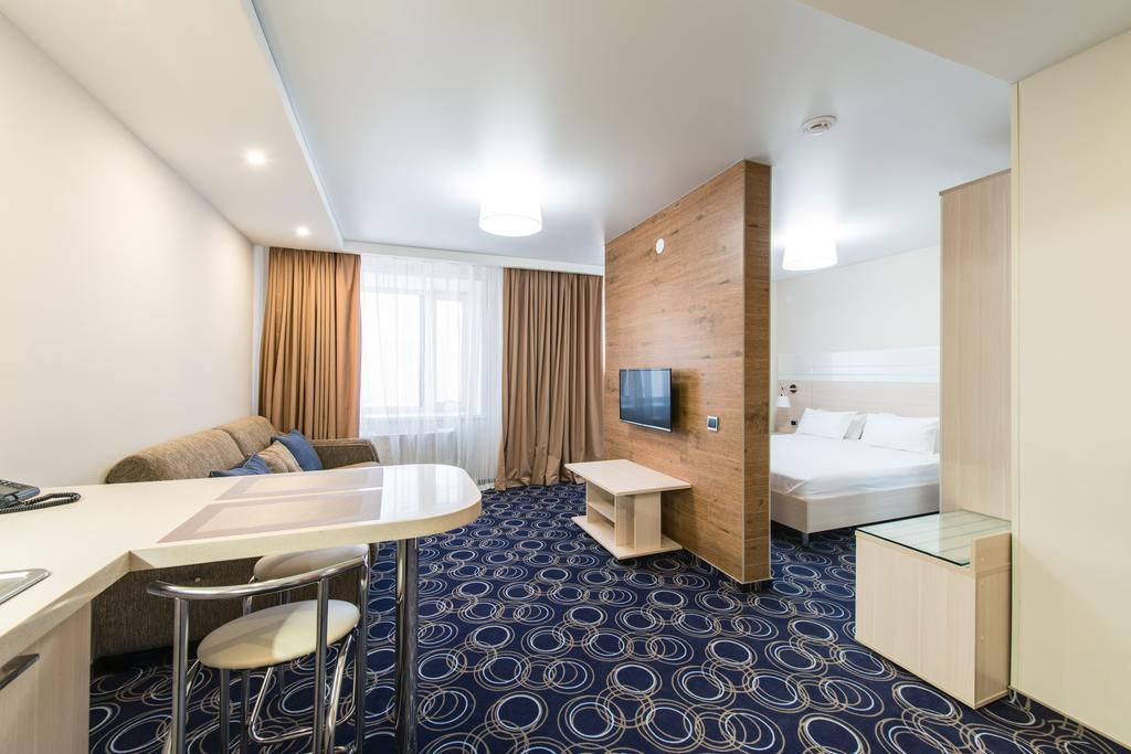 Apart Hotel 92/2 Karaganda Exterior photo